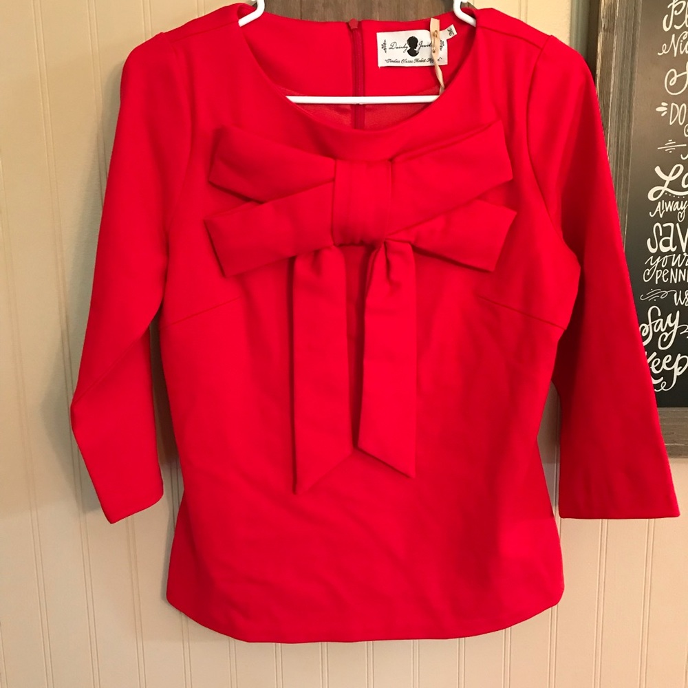 Dainty Jewell’s Blouse
